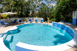 Swimming pool at Bayview Villa Apartments